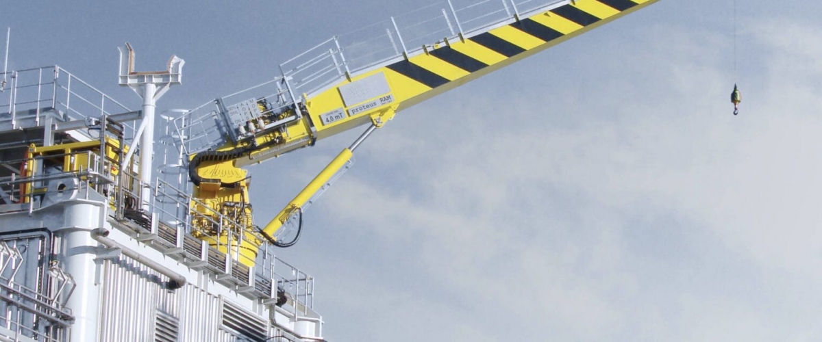 On- & Offshore cranes